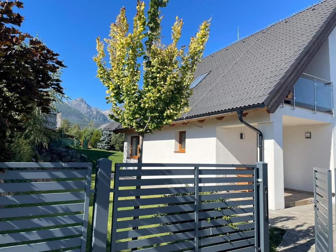 Vila Lesna House With A Garden 2 Minutes From The Center Of The Tatras Nova Lesna Ngoại thất bức ảnh
